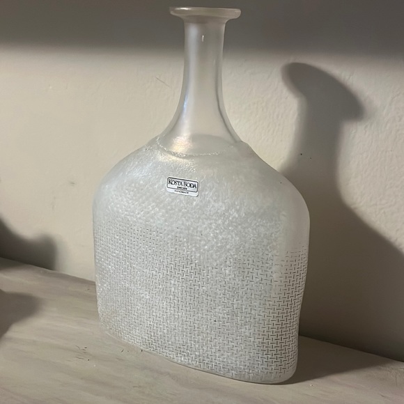KOSTA BODA made in Sweden Antique Glass Vase
